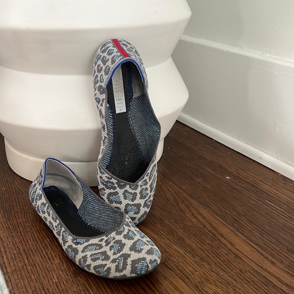 Rothy’s “The Flat” Grey Animal Print Sz 9.5 Gently Used